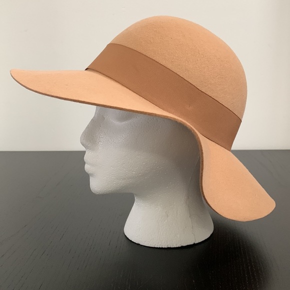 Women’s  fashion wool hat - Picture 4 of 8